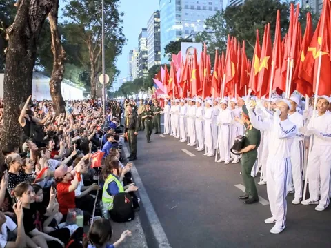 Thủ tướng yêu cầu tăng cường công tác bảo đảm an ninh, trật tự dịp Lễ 30/4 và 01/5