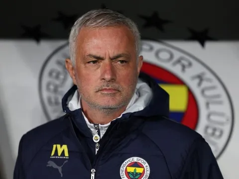 HLV Jose Mourinho bất ngờ có cơ hội thực hiện giấc mơ ấp ủ từ lâu