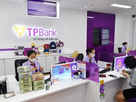 Đã đến lúc bán cổ phiếu TPB?
