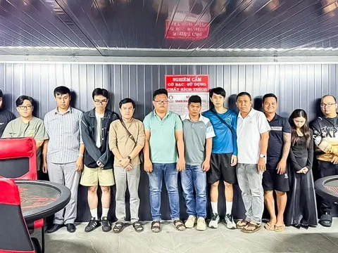 Triệt phá tụ điểm chơi bài Poker trong khu cán bộ giảng viên Đại học Cần Thơ
