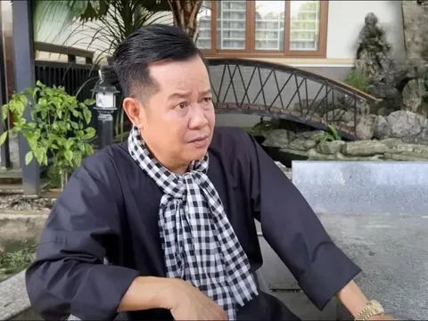 Biệt thự hoành tráng và nhà hàng mặt tiền bề thế của "Hai Lúa" Thanh Nam ở tuổi U70