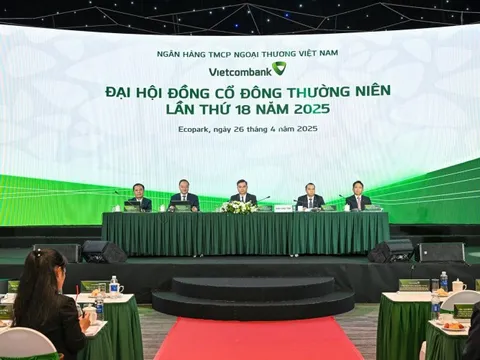 Vietcombank tăng vốn, kiện toàn nhân sự và chiến lược phát triển bền vững