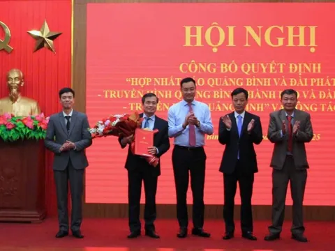Công bố quyết định hợp nhất, thành lập Báo và Đài Phát thanh - Truyền hình Quảng Bình