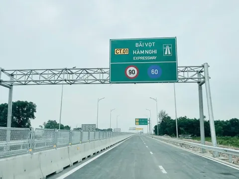 Cao tốc qua Hà Tĩnh đủ điều kiện thông xe từ 18h hôm nay