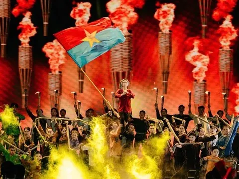 “Vang mãi khúc khải hoàn” - Tái hiện trang sử hào hùng của dân tộc, nghiêng mình trước những hy sinh