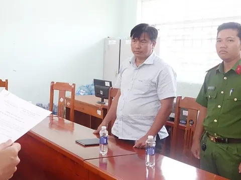 An Giang: Bắt nguyên Giám đốc Trung tâm Giáo dục nghề nghiệp