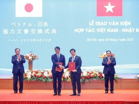 Việt Nam, Nhật Bản trao nhiều văn kiện hợp tác quan trọng