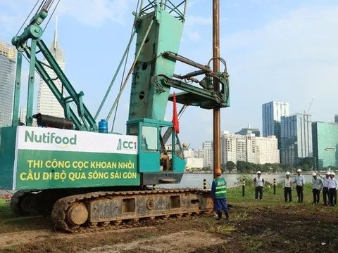 Dự án cầu đi bộ qua sông Sài Gòn chính thức thực hiện mũi khoan cọc đầu tiên