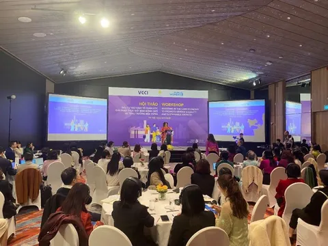 Hướng tới trả lương cho trách nhiệm chăm sóc của phụ nữ