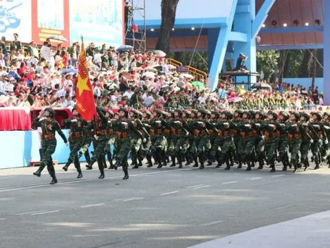 Chương trình diễu binh, diễu hành có 38 khối lực lượng vũ trang và 12 khối diễu hành của các tổ chức quần chúng ​