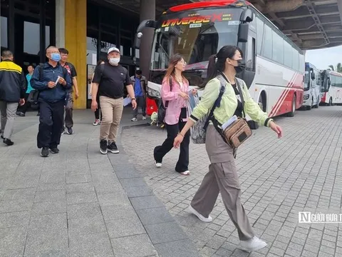 Quảng Ninh đón hàng vạn du khách trong ngày đầu nghỉ lễ