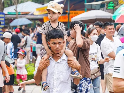 Vườn thú Hà Nội “thất thủ” trong kỳ nghỉ lễ 30/4 – 1/5