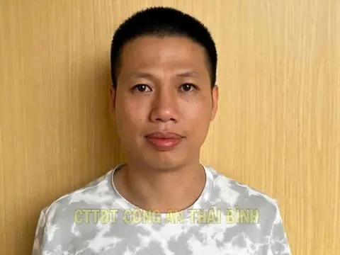 Thái Bình: Bắt khẩn cấp tài xế dùng gậy bóng chày tấn công người sau va chạm giao thông