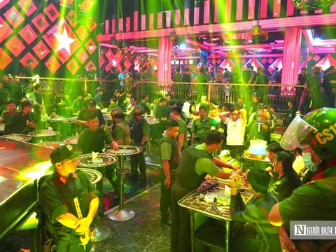 Bình Thuận: Cảnh sát đột nhập vũ trường Paris Night Club, 42 người dương tính ma túy