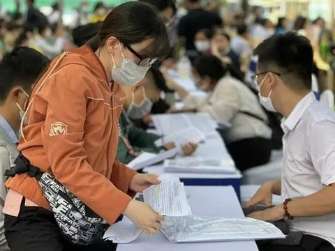 Người lao động nhận trợ cấp thất nghiệp có phải đóng thuế thu nhập cá nhân?