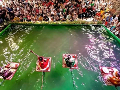 Thưởng thức nghệ thuật múa rối tại Hoàng Thành Thăng Long