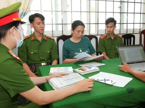 Bắt chủ hụi dùng các thủ đoạn gian dối để chiếm đoạt tiền