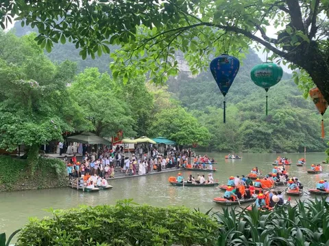 Ninh Bình tiếp tục khẳng định là điểm đến hấp dẫn, giàu bản sắc văn hóa