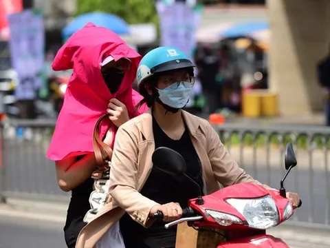Cao điểm nắng nóng năm nay vào tháng mấy?