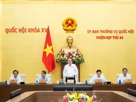 Nghị quyết điều chỉnh chương trình lập pháp năm 2025