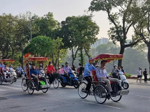 Du lịch Thủ đô hút khách trong dịp lễ 30/4