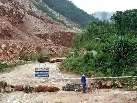 Điều tra vụ người phụ nữ bị đất đá vùi lấp khi vào hầm mót quặng thiếc