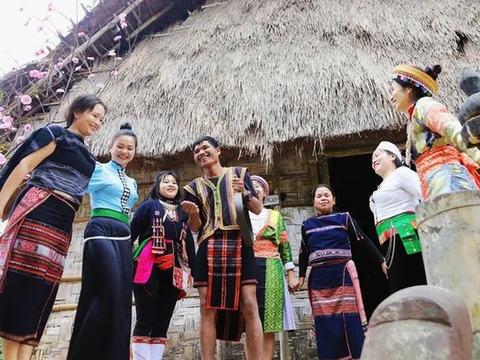 Nhiều hoạt động văn hóa đặc sắc với chủ đề ‘Bác Hồ với cộng đồng các dân tộc Việt Nam’