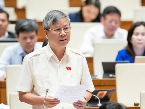 "Tăng ngay, tăng mạnh thuế thuốc lá vì sinh mạng nhân dân, xin đừng chần chừ"