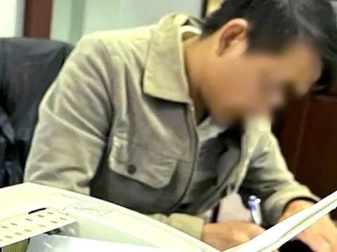 Lên mạng tìm dịch vụ “gái gọi”, nam thanh niên nhận cái kết đắng