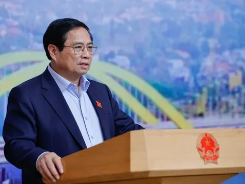 Sớm triển khai gói tín dụng 500.000 tỷ đồng cho hạ tầng chiến lược và KHCN