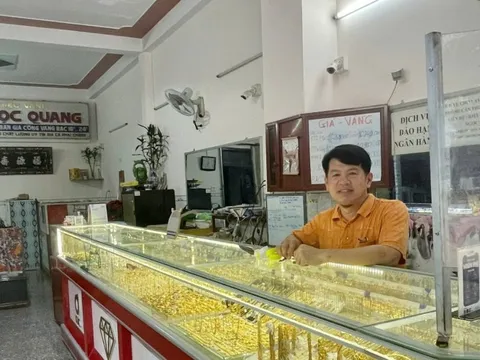 Chủ tiệm vàng ở Bình Định kịp thời ngăn chặn một vụ lừa đảo