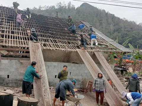 Xoá nhà tạm, dột nát: Không chỉ xây nhà, mà giúp dân thoát nghèo bền vững