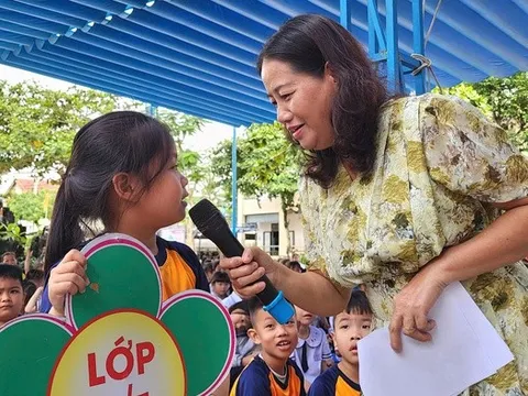 Hội Luật gia Đà Nẵng tuyên truyền Luật Trẻ em và tư vấn pháp luật cho học sinh tiểu học