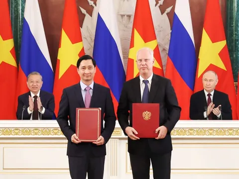 Nỗ lực sớm tiếp cận vắc xin ung thư tiềm năng đưa về Việt Nam