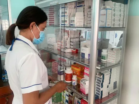 Yêu cầu đẩy mạnh kê đơn thuốc điện tử, liên thông đơn thuốc và bán thuốc theo đơn