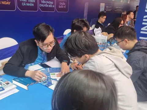 Chọn ngành đúng, thành công vững bước: Hướng nghiệp trước kỳ tuyển sinh