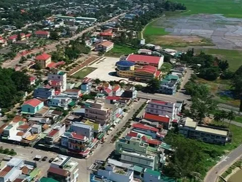 Lương giáo viên hợp đồng một huyện ở Bình Thuận trở về bậc 1: Phòng Nội vụ và Phòng Tài chính bị phê bình