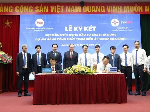 Ký hợp đồng tín dụng 524 tỷ đồng cho dự án Nâng công suất TBA 500kV Hòa Bình
