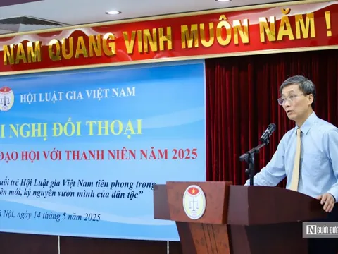 Chủ tịch Hội Luật gia Việt Nam đối thoại với đoàn viên thanh niên