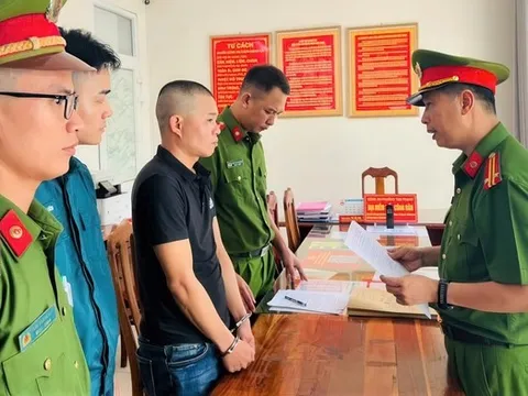 Khởi tố, bắt giam đối tượng dùng vé số giả lừa người khuyết tật