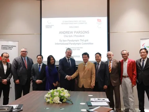 Chủ tịch Ủy ban Paralympic Quốc tế làm việc với Ủy ban Paralympic Việt Nam
