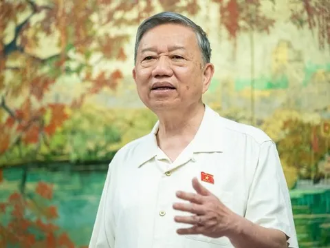 Tổng Bí thư: Tại sao có tiền không tiêu được, phải vay nước ngoài?