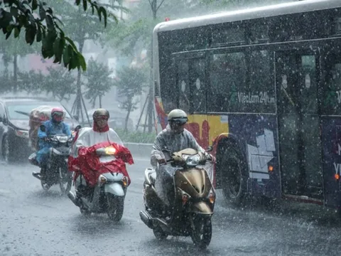 Dự báo thời tiết ngày 17/5: Miền Bắc đón mưa dông liên tiếp, có nơi mưa rất to