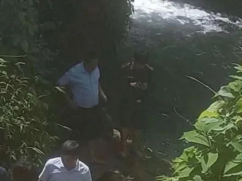 Điều tra vụ phát hiện thi thể đôi nam nữ dưới thác nước