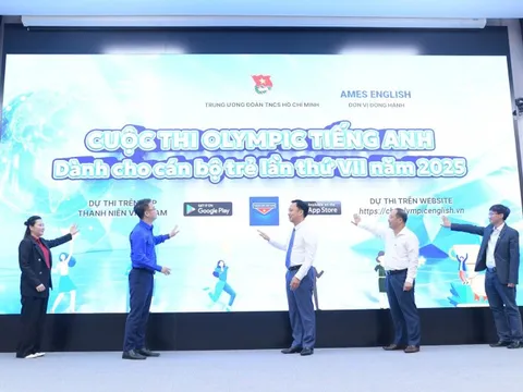 'Cán bộ trẻ cùng tiếng Anh bước vào kỷ nguyên vươn mình của dân tộc'