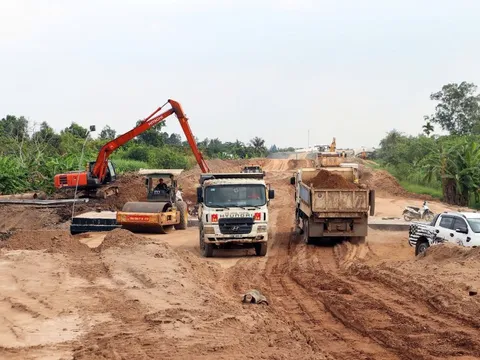 Đẩy mạnh phân cấp, phân quyền trong lĩnh vực xây dựng