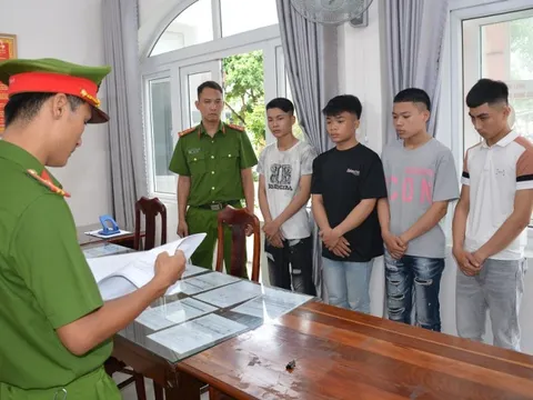 Khởi tố nhóm thanh niên dùng ná cao su đuổi đánh người giữa phố