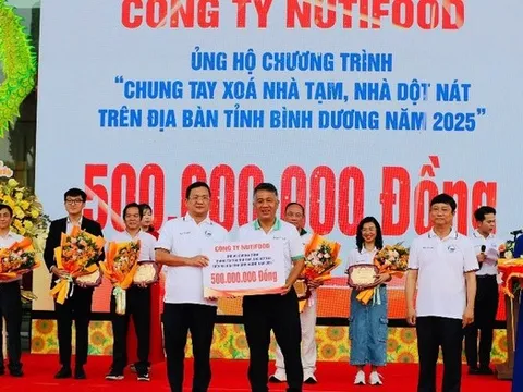 Nutifood ủng hộ 500 triệu “Chung tay xóa nhà tạm, nhà dột nát” tỉnh Bình Dương