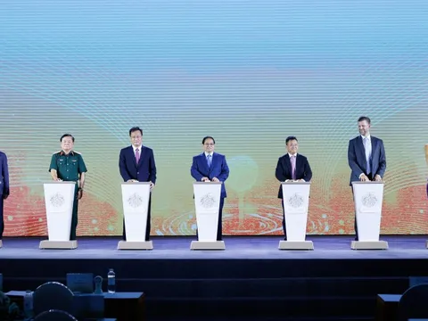 Thủ tướng dự lễ khởi công dự án Trump International Hưng Yên