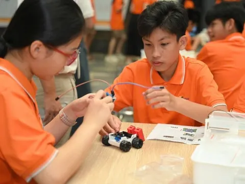 Tiếp tục khởi động cuộc thi Samsung Solve for Tomorrow 2025